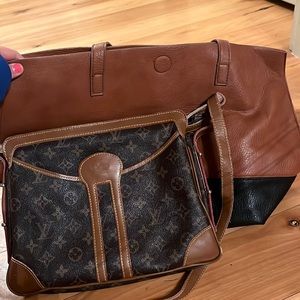 No brand large tote/faux LV purse